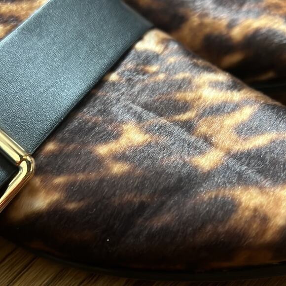 Baretraps Graycie Cheetah Print Mule Size 7.5 - Picture 2 of 7